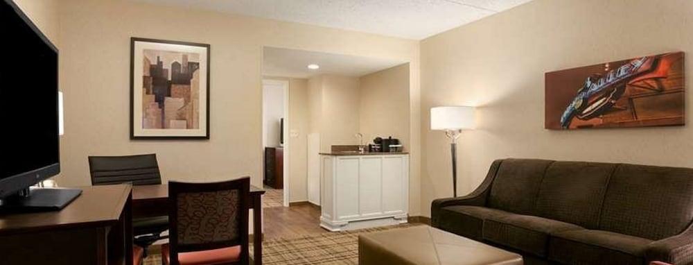 Embassy Suites Cleveland - Beachwood Luaran gambar